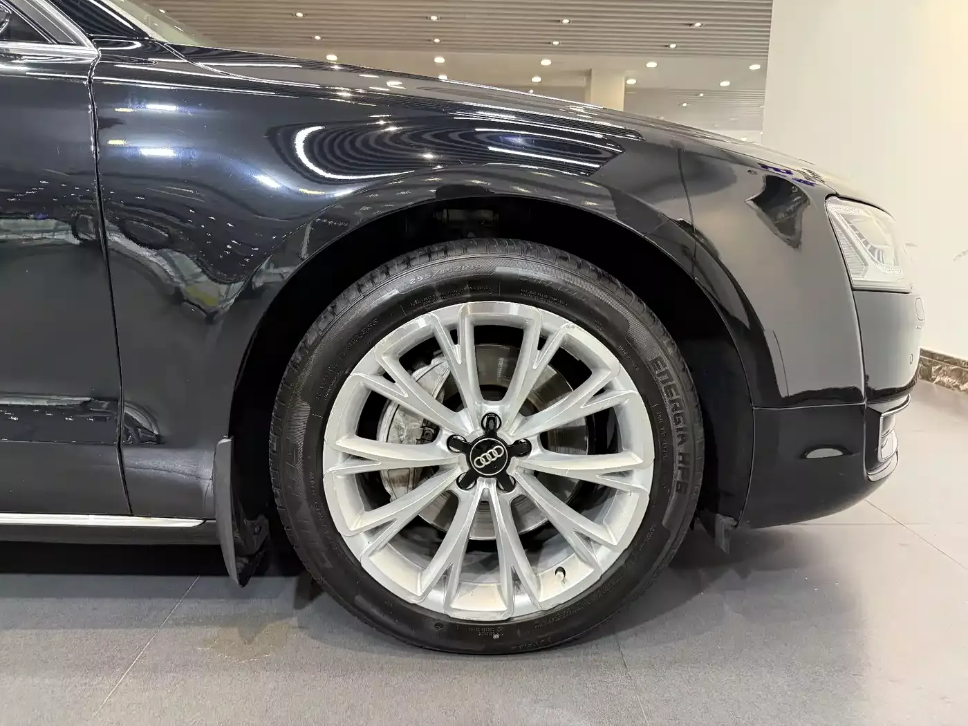 Audi A8 2014 A8L 45 TFSI quattro Luxury фото 34