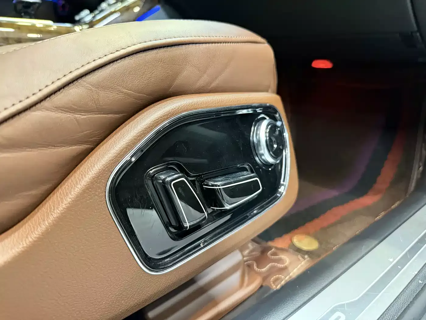 Audi A8 2014 A8L 45 TFSI quattro Luxury фото 37
