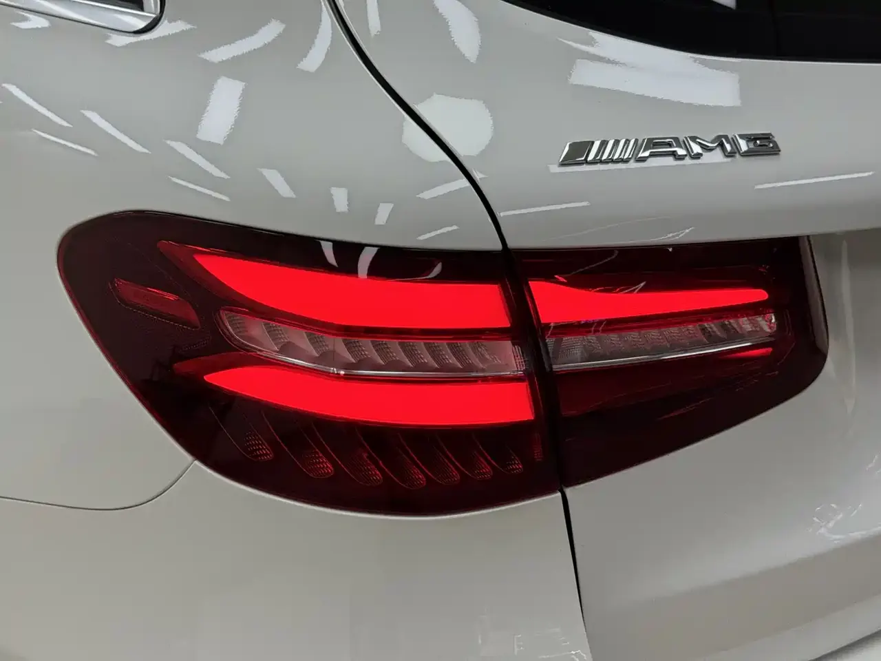 Mercedes-Benz GLC AMG 2018 AMG GLC 63 4MATIC+ фото 9