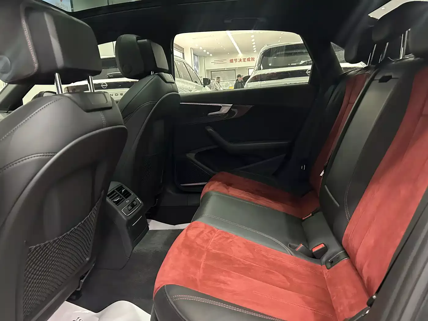Audi A4L 2020 45 TFSI quattro Premium Dynamic фото 4