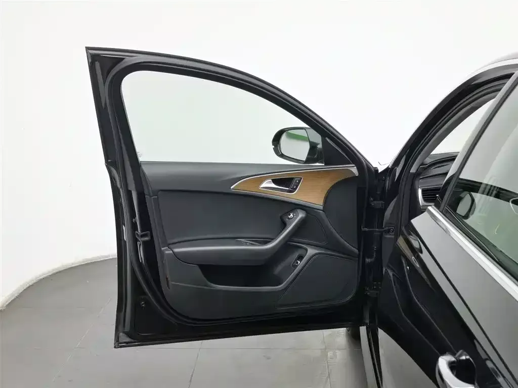 Audi A6L 2018 30th Anniversary 30 FSI Style фото 8