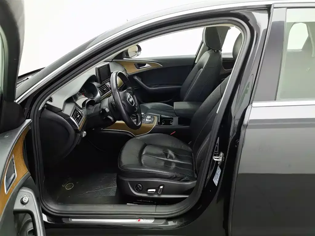 Audi A6L 2018 30th Anniversary 30 FSI Style фото 10