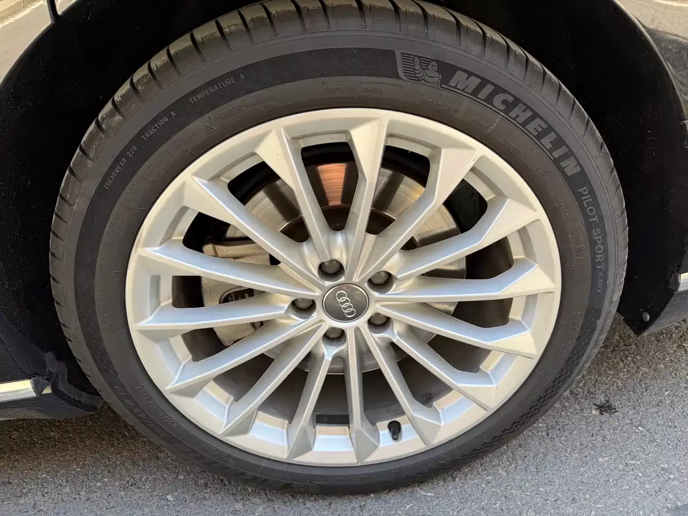 Audi A8 2018 A8L 55 TFSI quattro Launch Premium фото 13