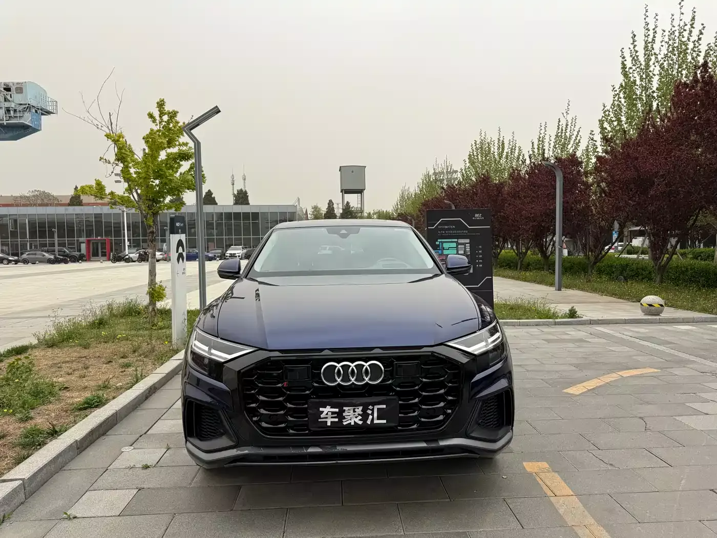 Audi Q8 2019 55 TFSI Premium Dynamic фото 9