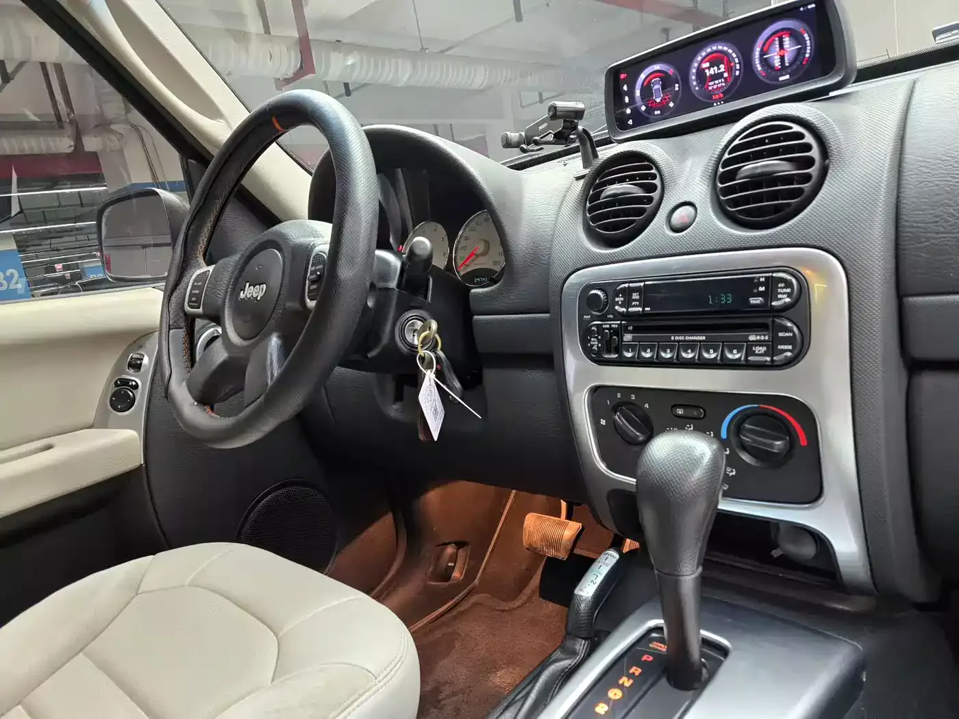 Jeep Liberty 2004 Model 3.7L фото 8