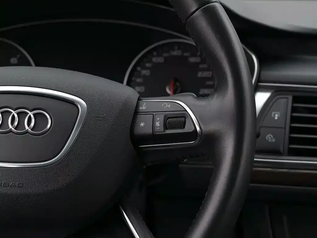 Audi A6L 2016 50 TFSI quattro Luxury фото 13