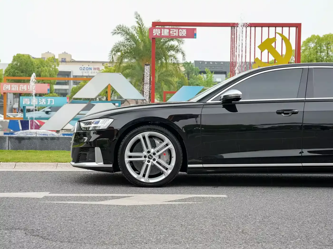 Audi S8 2021 S8L 4.0TFSI quattro фото 12