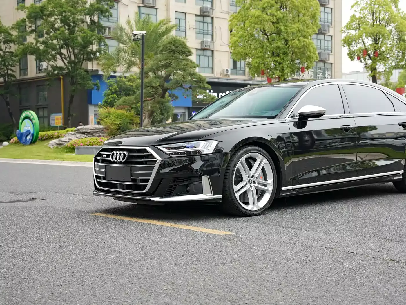 Audi S8 2021 S8L 4.0TFSI quattro фото 13
