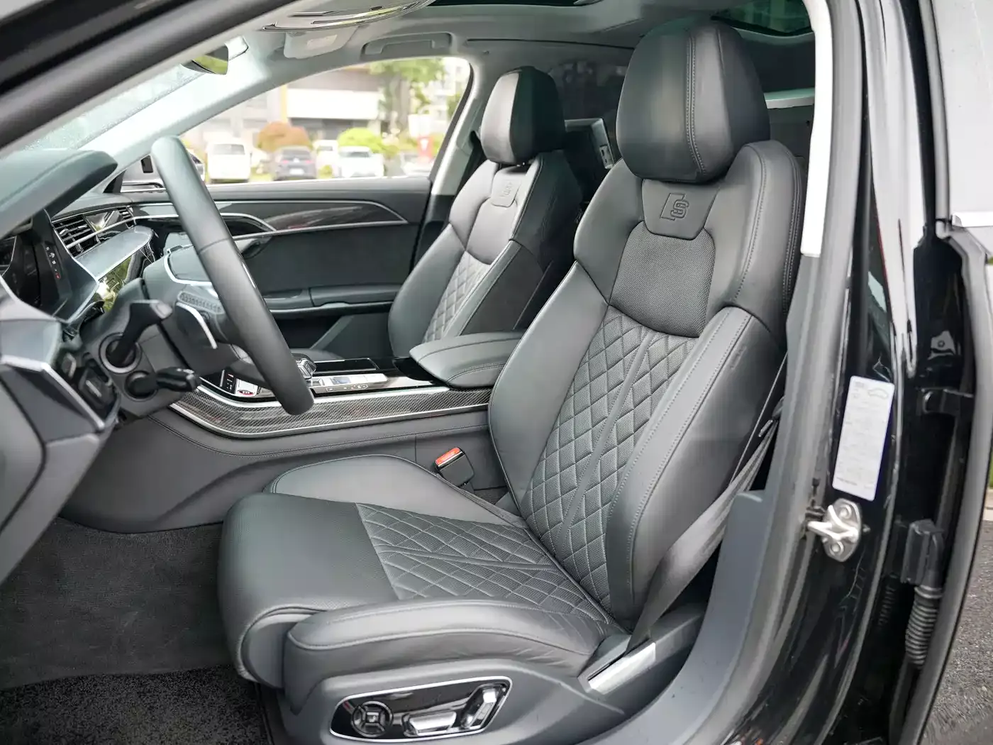 Audi S8 2021 S8L 4.0TFSI quattro фото 16