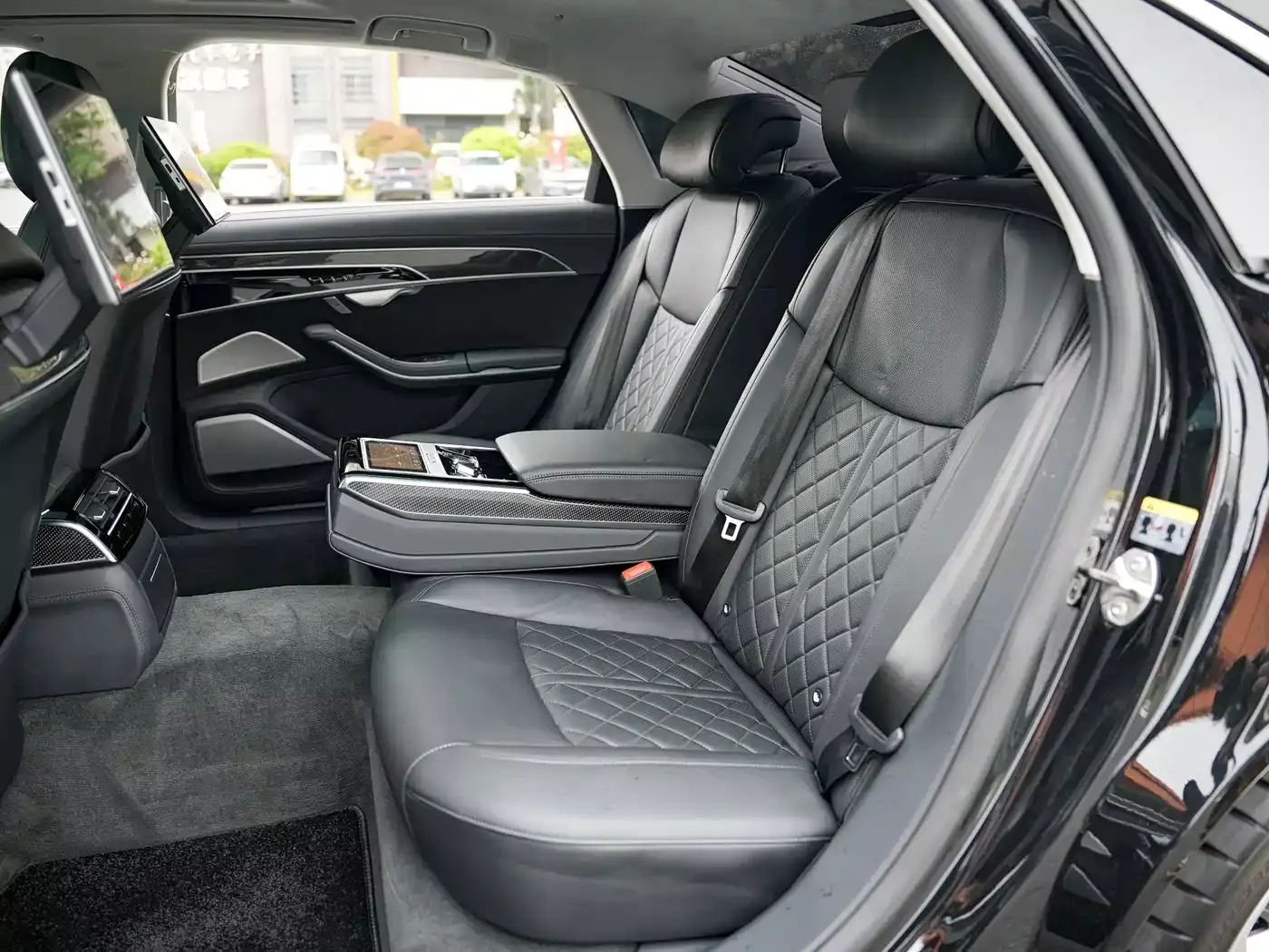 Audi S8 2021 S8L 4.0TFSI quattro фото 21