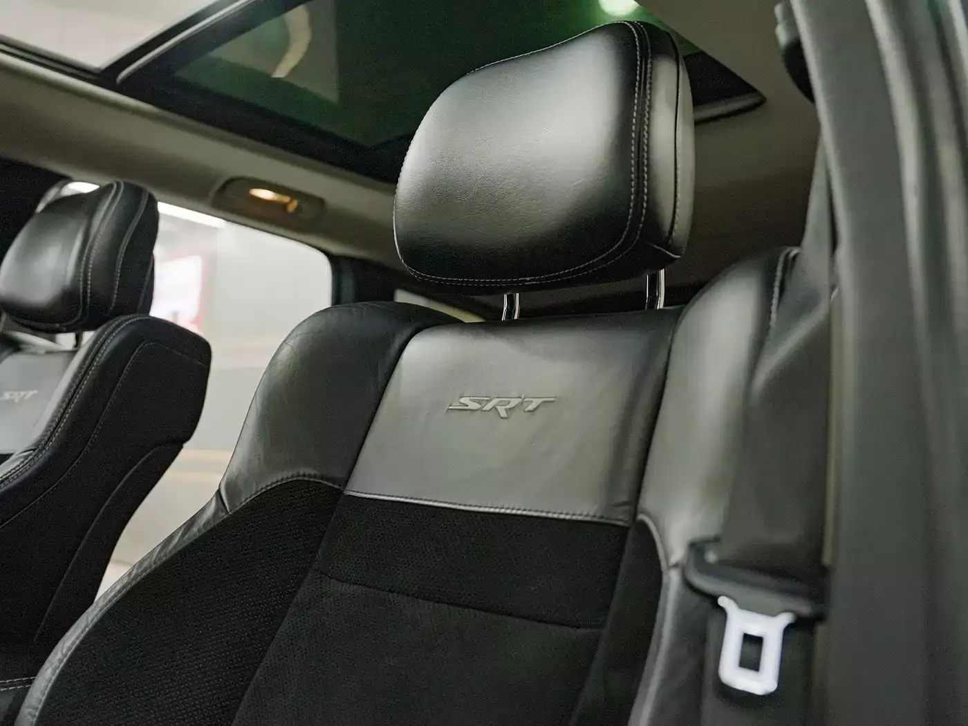 Jeep Grand Cherokee SRT 2012 6.4L SRT8 фото 21