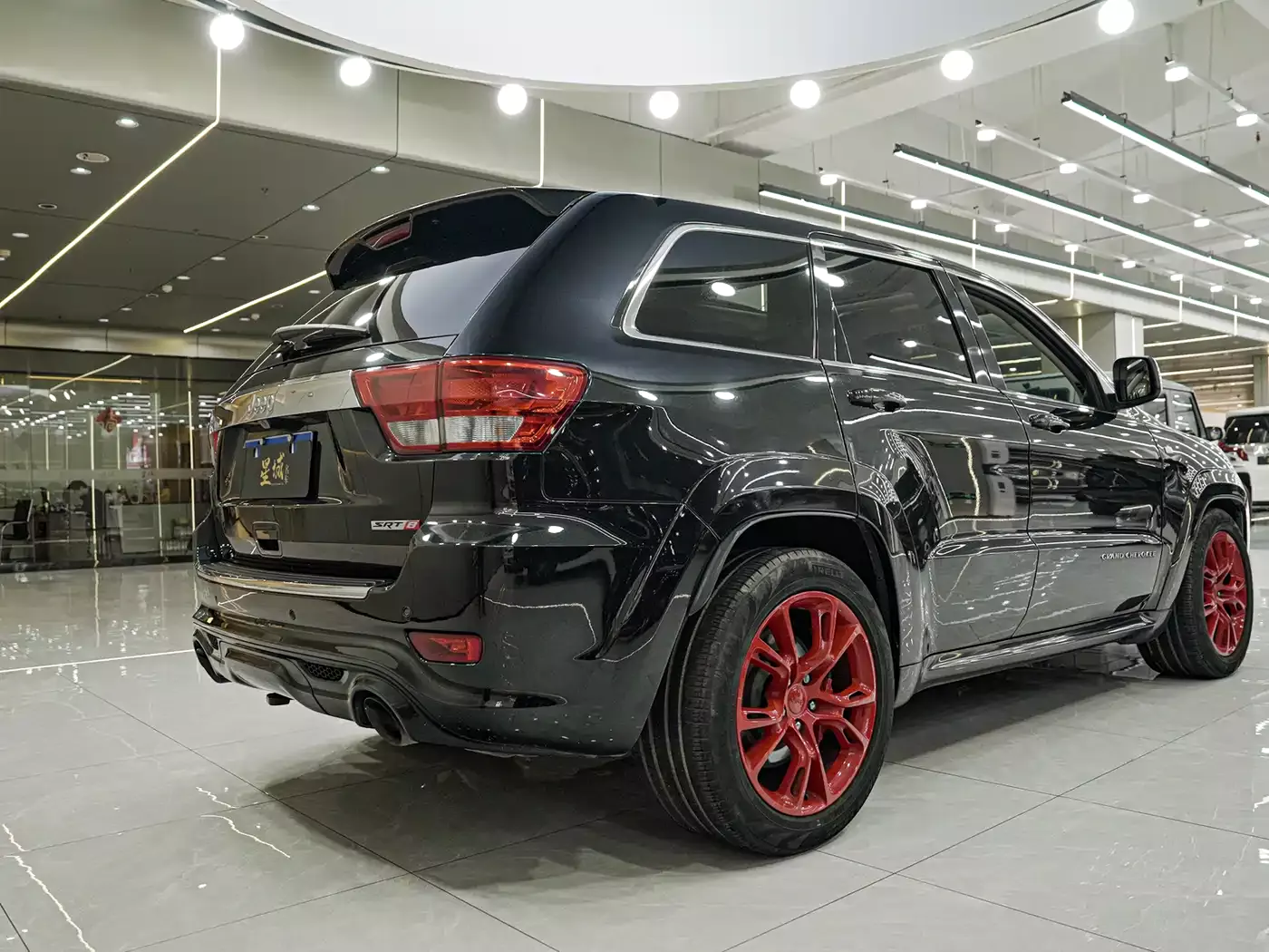 Jeep Grand Cherokee SRT 2012 6.4L SRT8 фото 25
