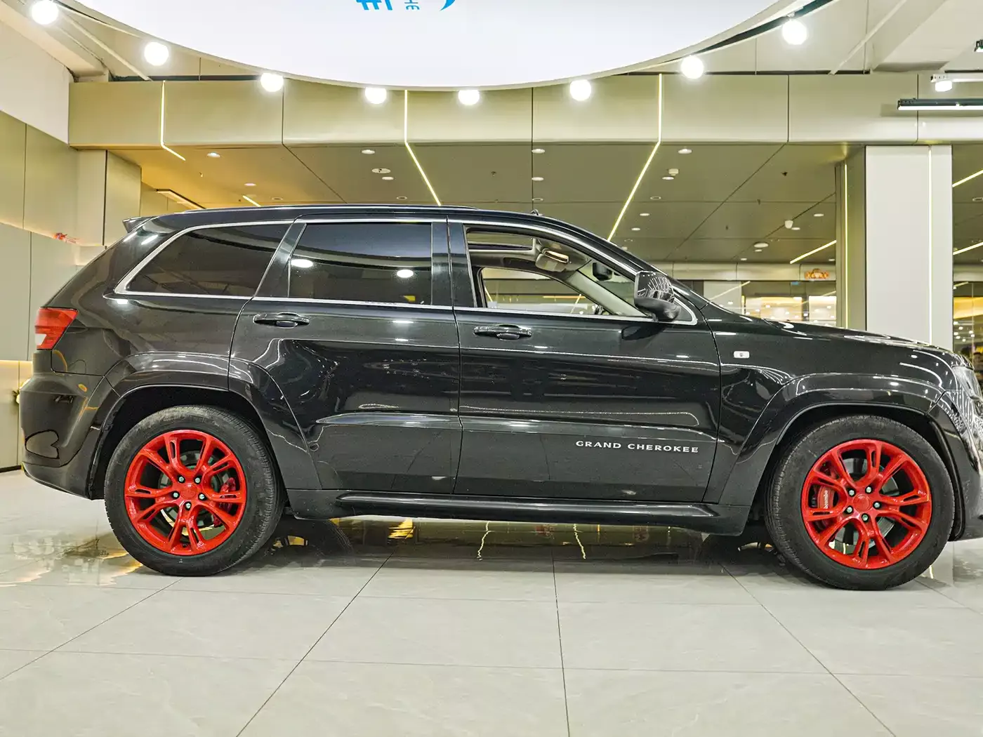 Jeep Grand Cherokee SRT 2012 6.4L SRT8 фото 26