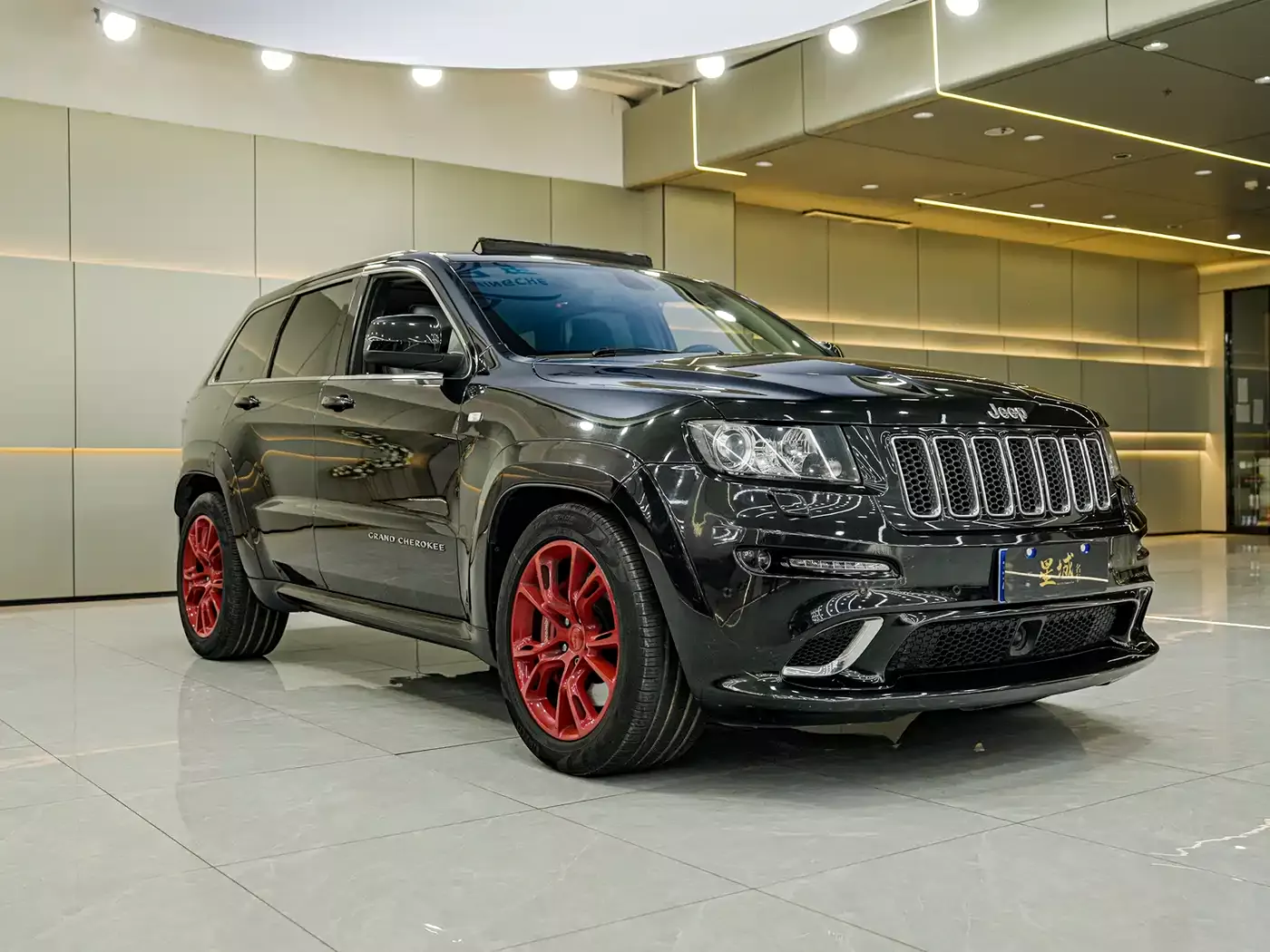 Jeep Grand Cherokee SRT 2012 6.4L SRT8 фото 27