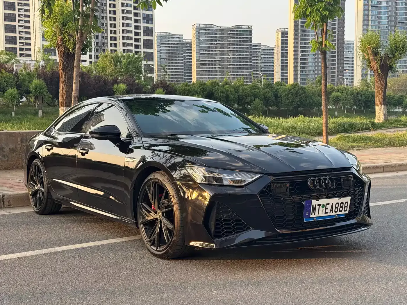 Audi A7L 2023 45 TFSI quattro S-line Black Warrior Edition фото 2