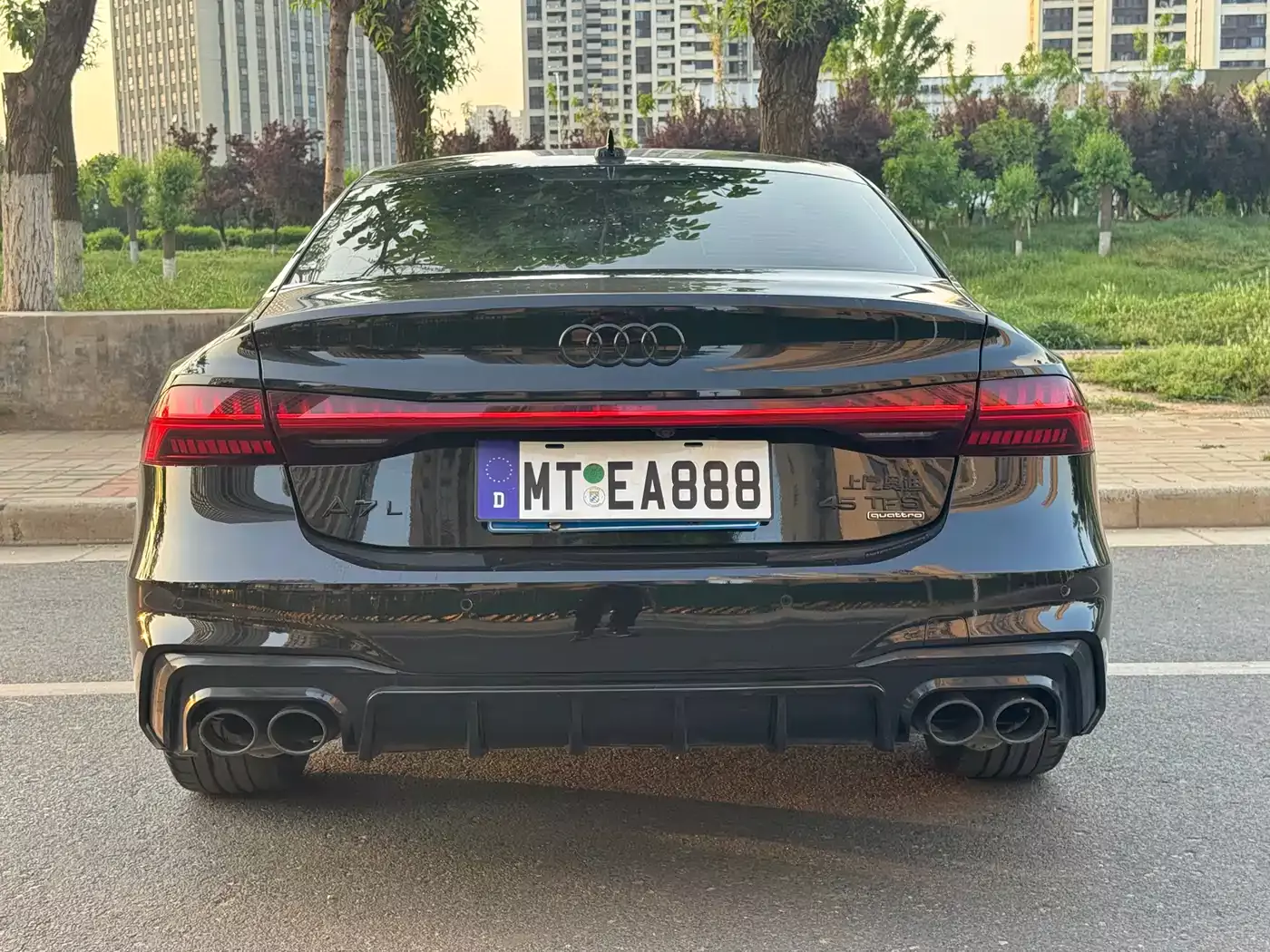 Audi A7L 2023 45 TFSI quattro S-line Black Warrior Edition фото 8