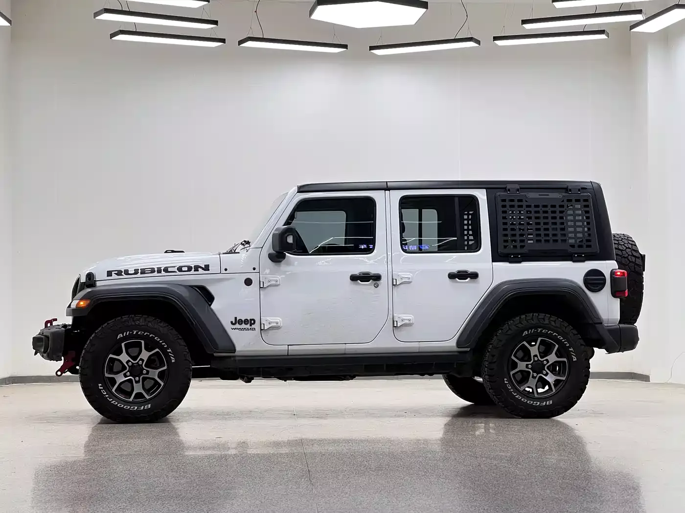 Jeep Wrangler 2019 2.0T Rubicon 4-Door China VI фото 3