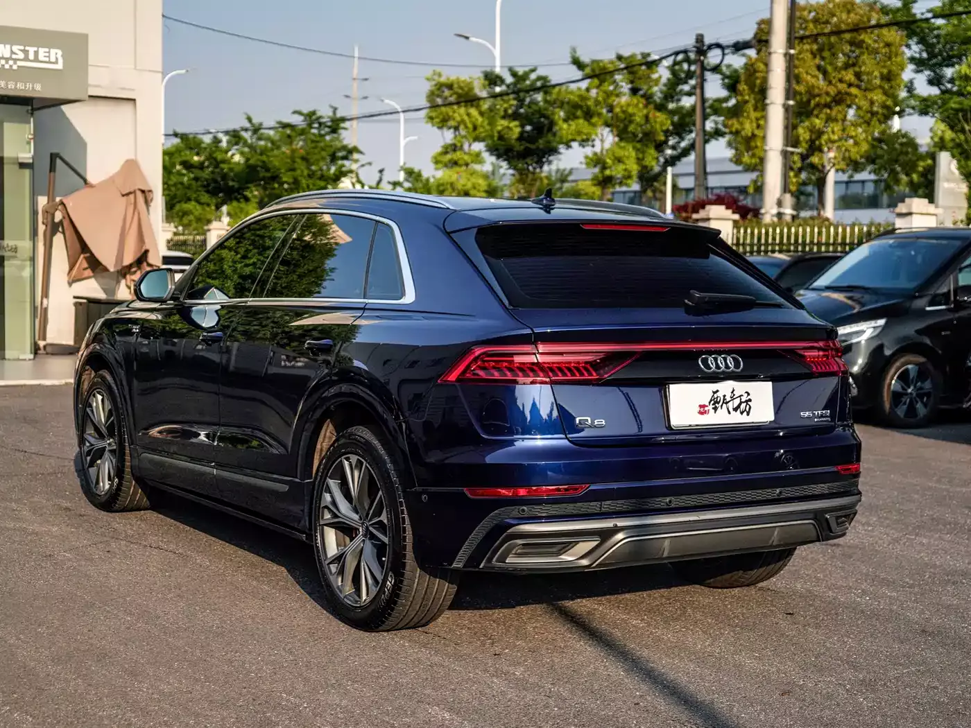 Audi Q8 2019 55 TFSI Premium Dynamic фото 3