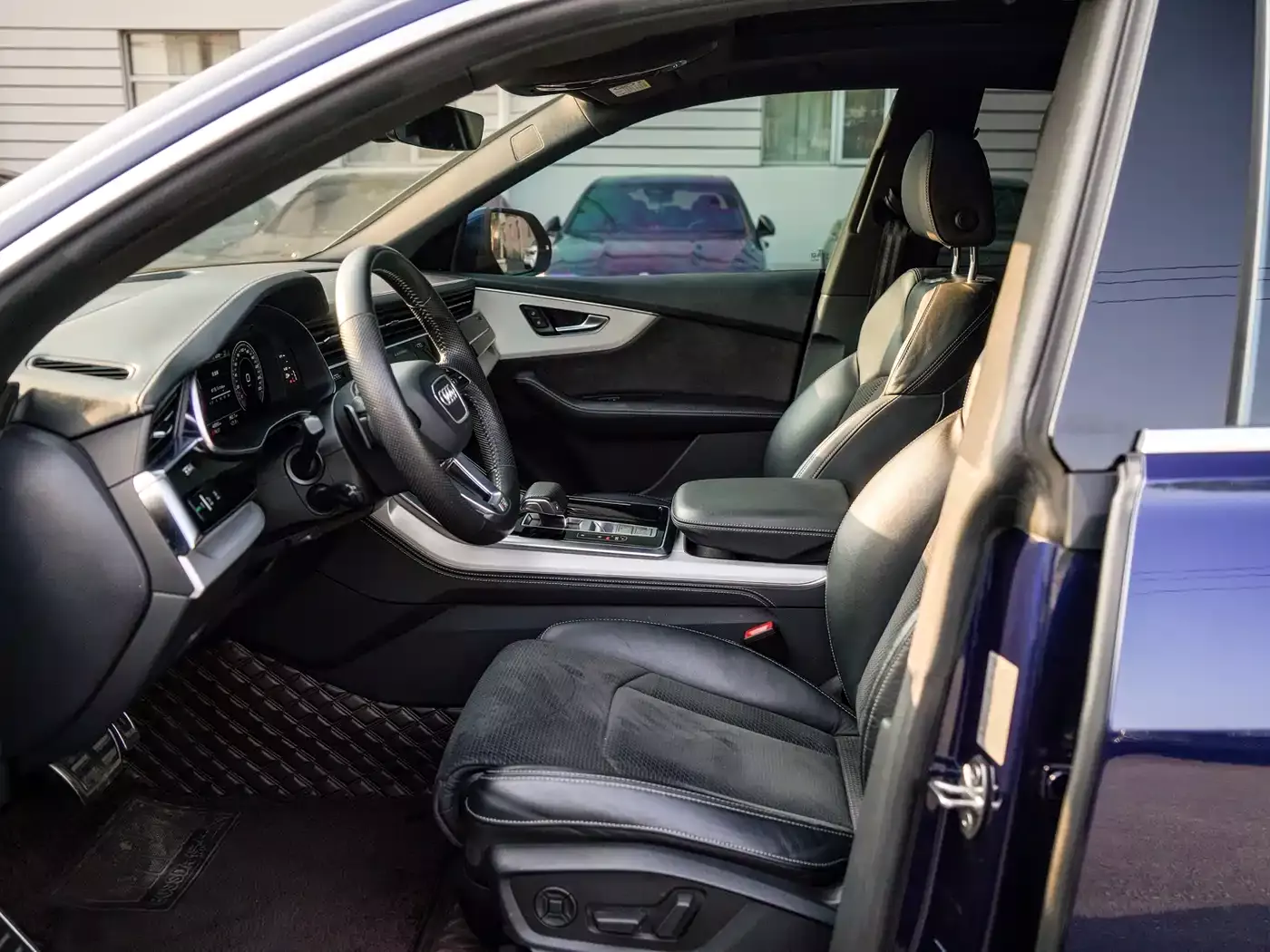 Audi Q8 2019 55 TFSI Premium Dynamic фото 7
