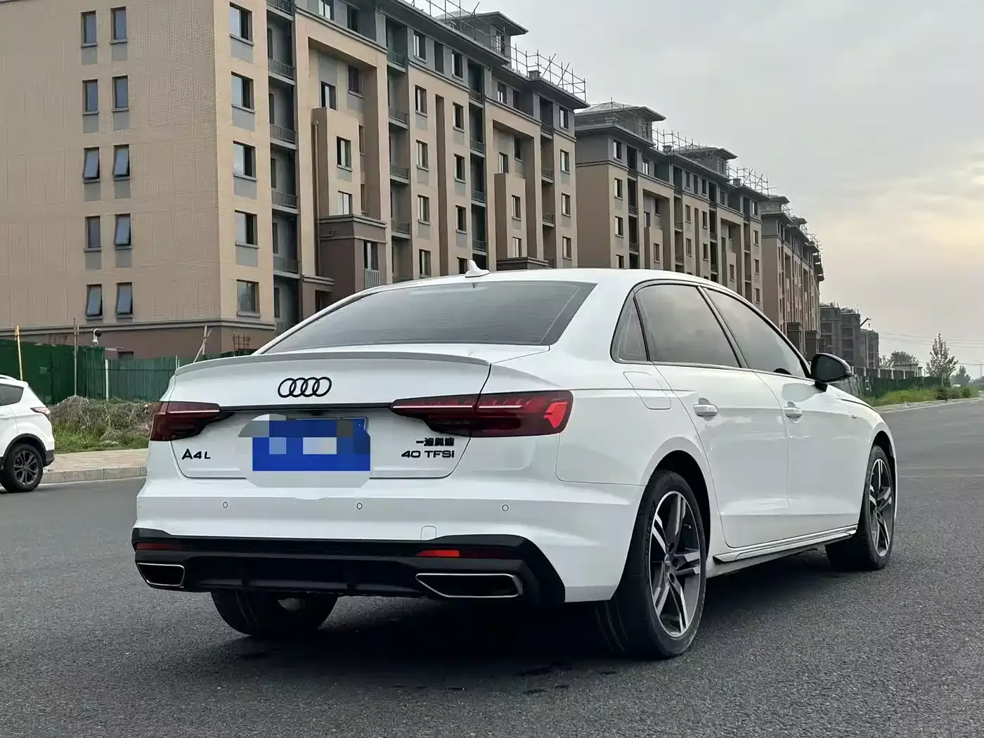 Audi A4L 2023 40 TFSI Luxury Sport фото 9