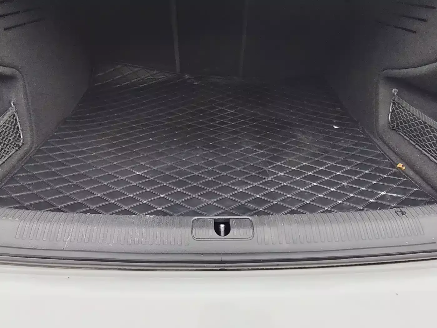 Audi A4L 2023 40 TFSI Luxury Sport фото 23