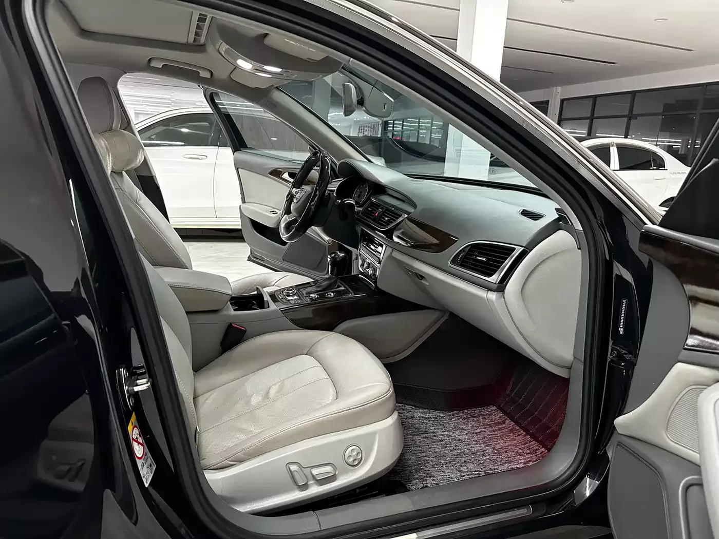 Audi A6L 2014 30 FSI Technology фото 9