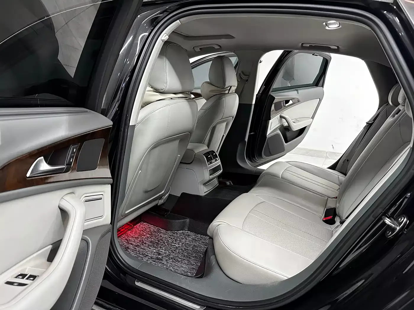 Audi A6L 2014 30 FSI Technology фото 11