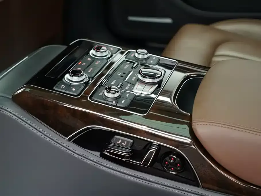 Audi A8 2017 A8L 50 TFSI quattro Premium фото 18