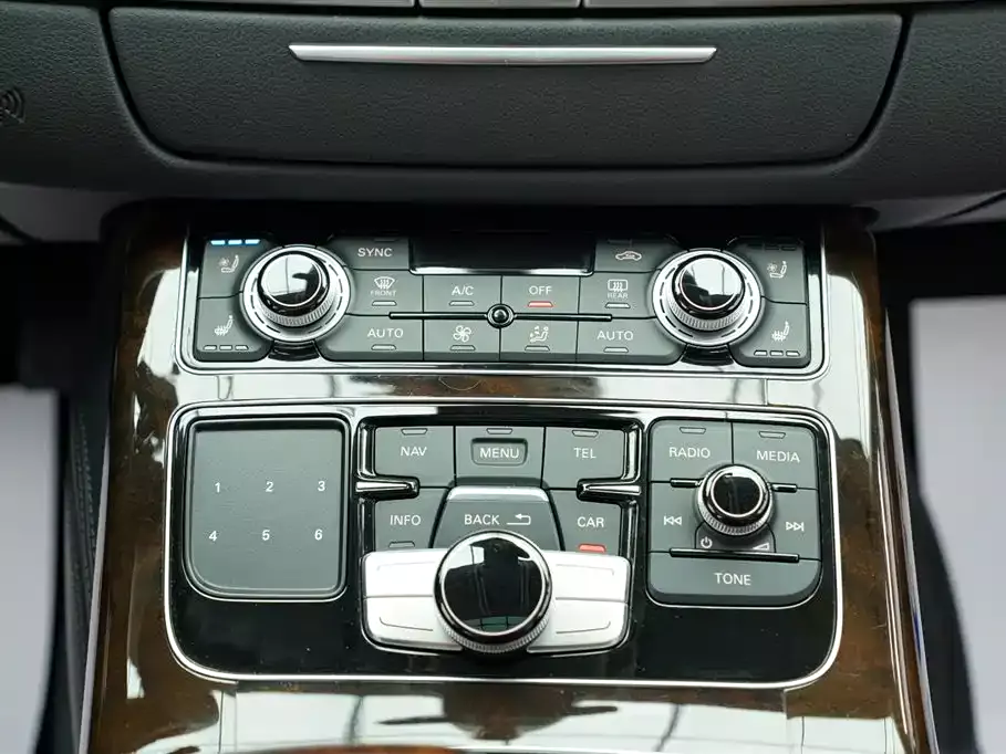 Audi A8 2017 A8L 50 TFSI quattro Premium фото 24
