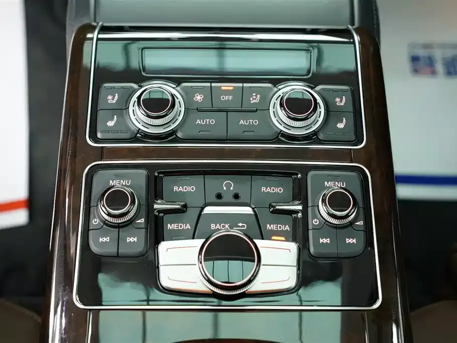 Audi A8 2017 A8L 50 TFSI quattro Premium фото 25