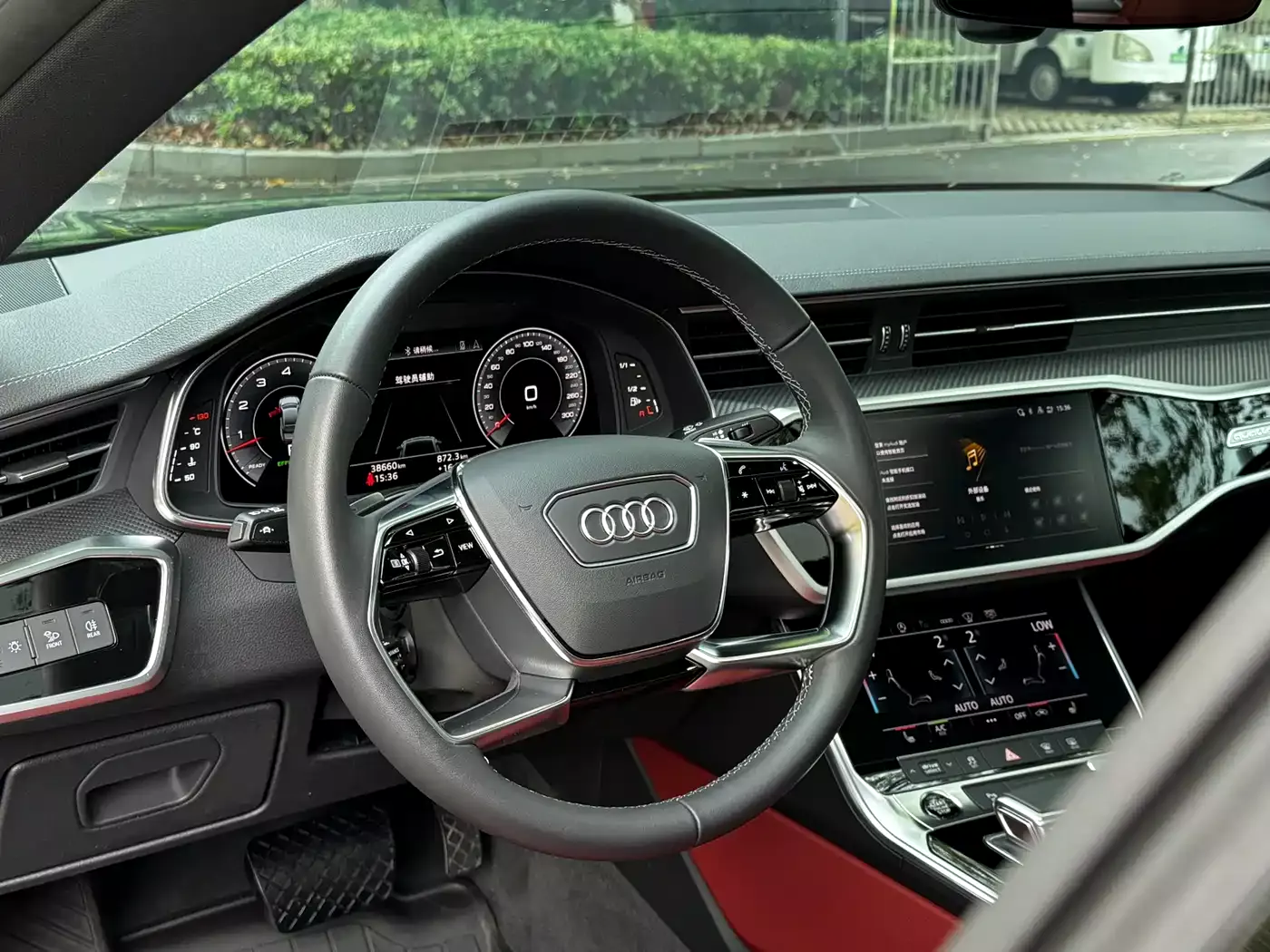 Audi A7L 2023 55 TFSI quattro S-line Black Warrior Edition фото 13