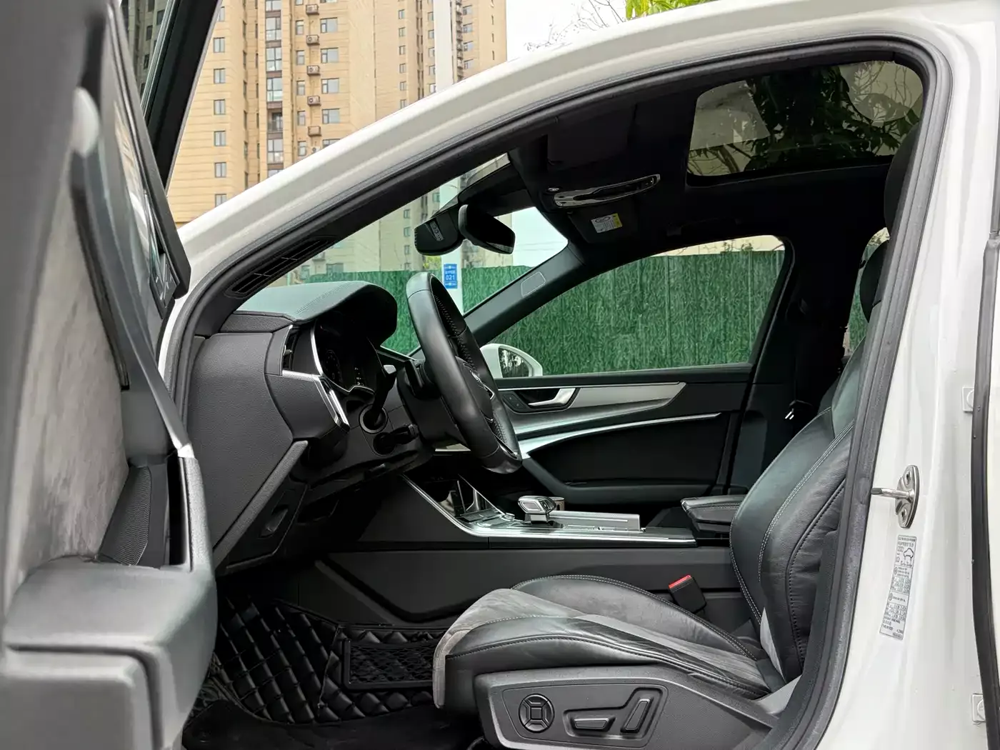 Audi A6L 2019 45 TFSI quattro Exclusive Dynamic фото 4