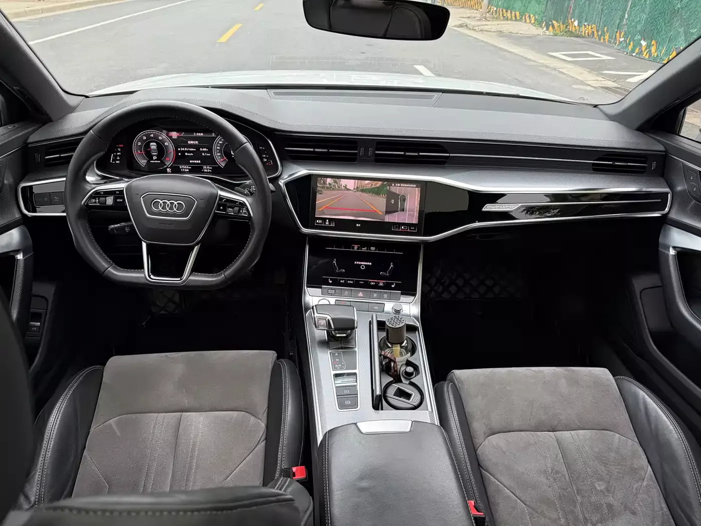 Audi A6L 2019 45 TFSI quattro Exclusive Dynamic фото 5