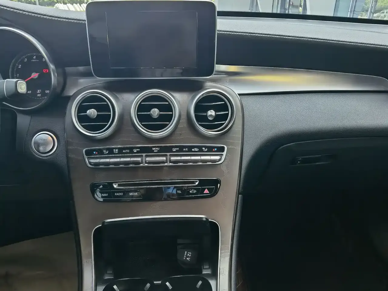 Mercedes-Benz GLC 2019 GLC 300 L 4MATIC Dynamic фото 13