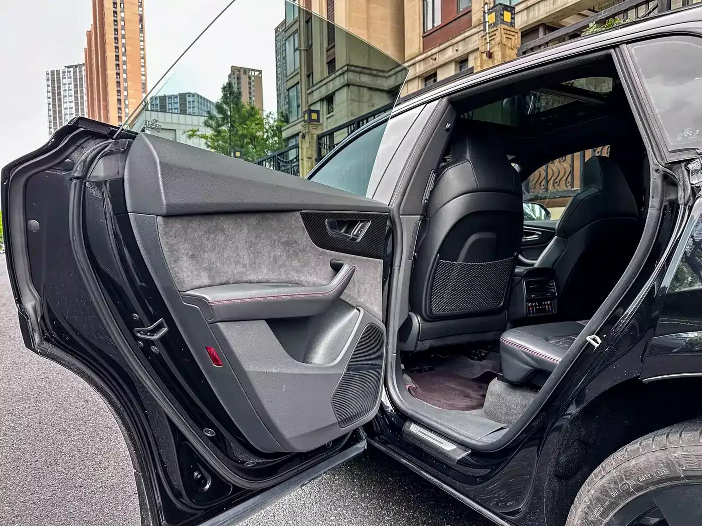 Audi RS Q8 2021 RS Q8 4.0T фото 15