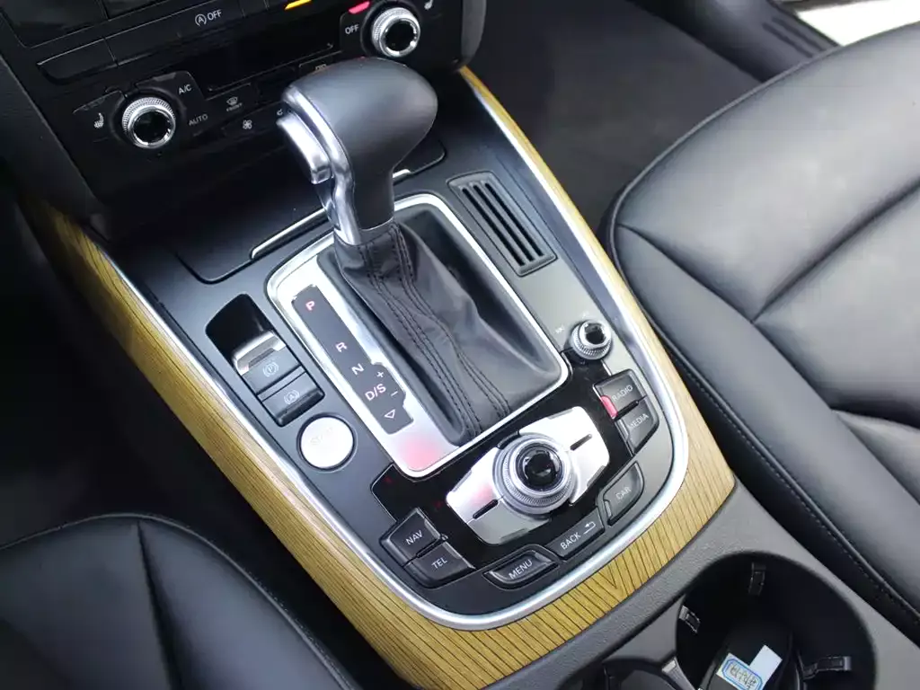 Audi Q5 (Import) 2013 45 TFSI quattro Off-road фото 10