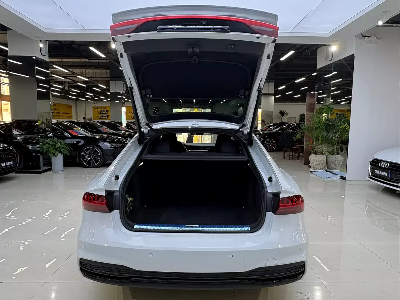 Audi A7 2023 55 TFSI quattro Premium фото 15