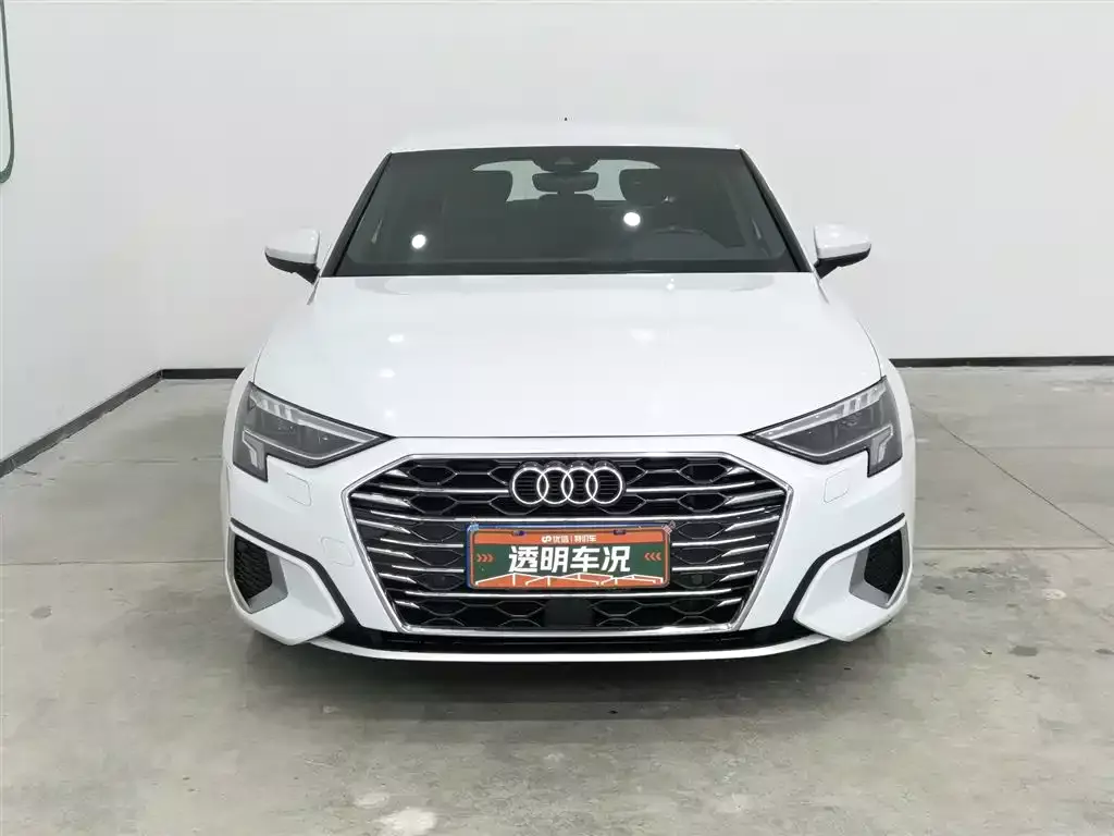 Audi A3 2022 Sportback 35 TFSI Progressive Elegance фото 3