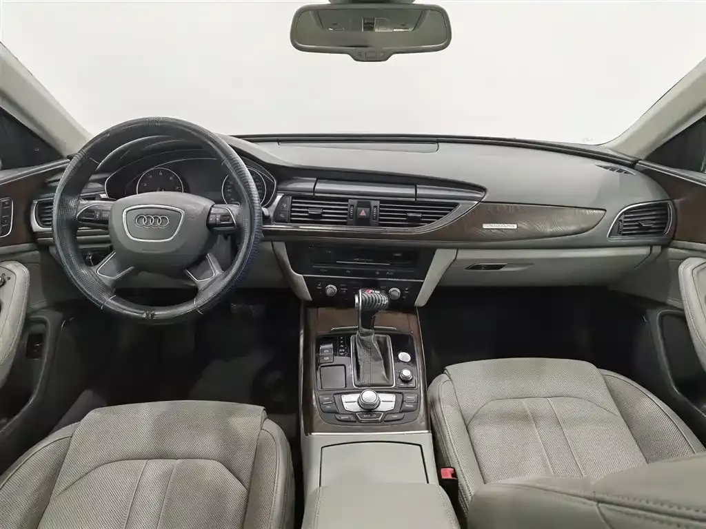 Audi A6L 2012 35 FSI quattro Luxury фото 5