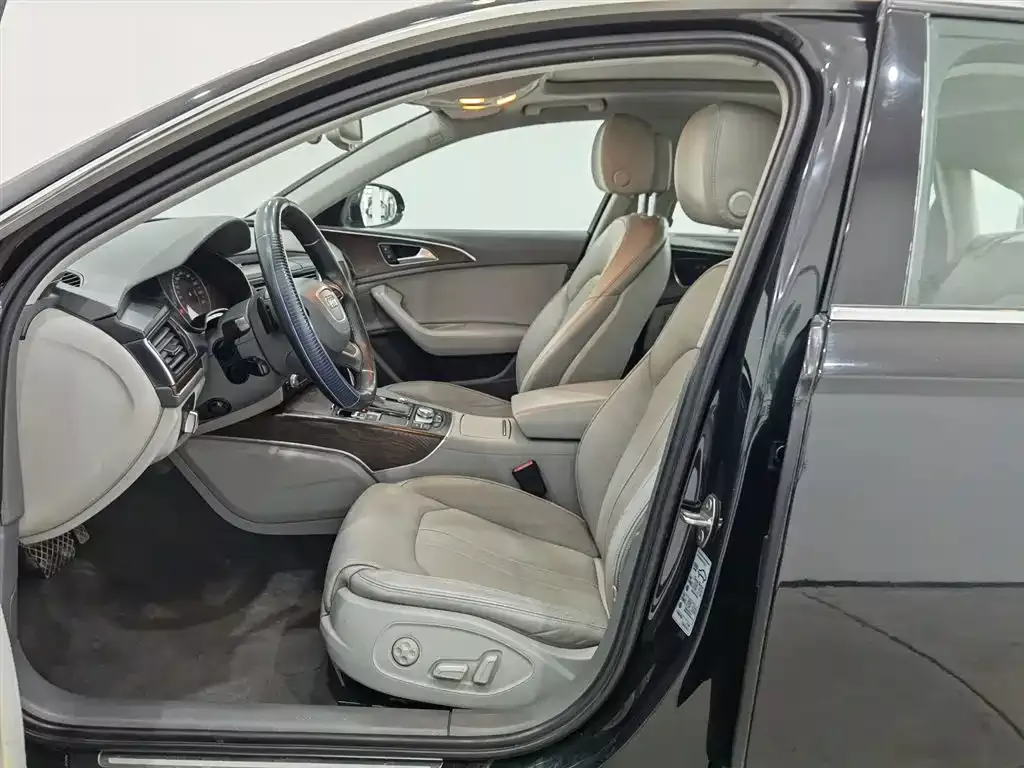 Audi A6L 2012 35 FSI quattro Luxury фото 10