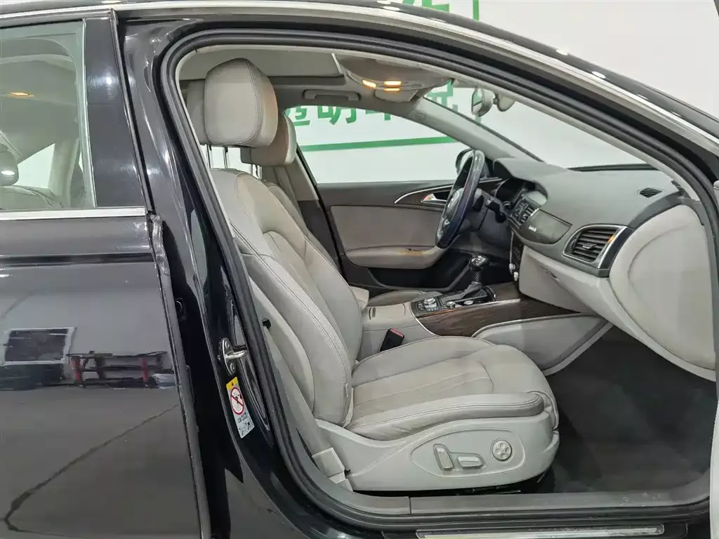 Audi A6L 2012 35 FSI quattro Luxury фото 23