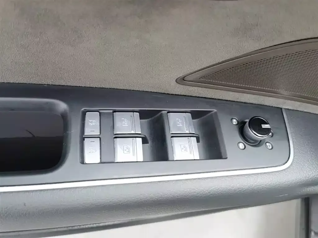 Audi A8 2021 A8L 50 TFSI quattro Comfort фото 9