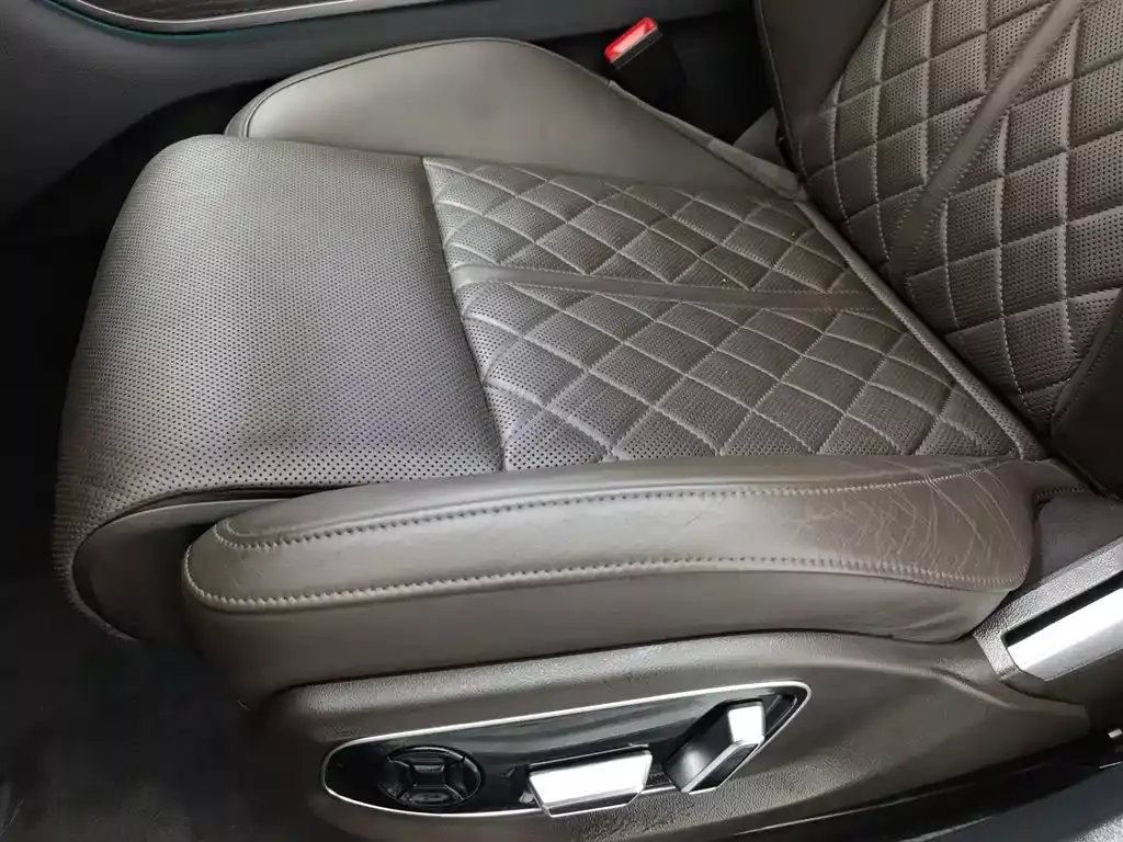 Audi A8 2021 A8L 50 TFSI quattro Comfort фото 20