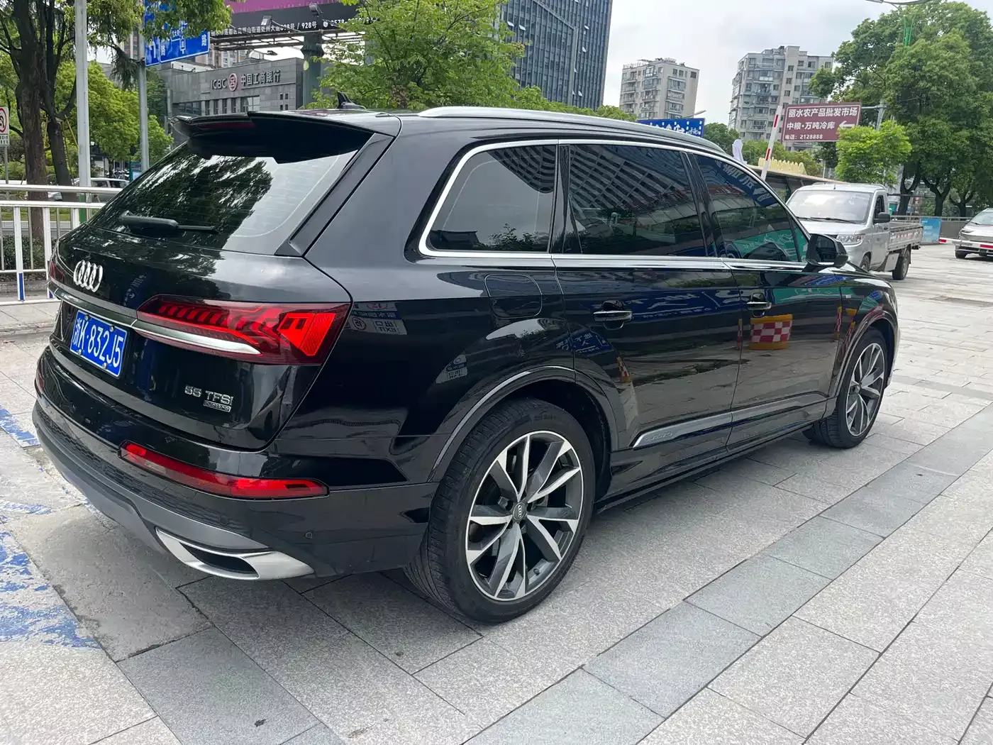 Audi Q7 2020 55 TFSI quattro S line Sport фото 11