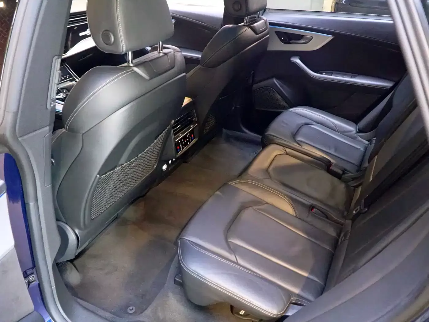 Audi Q8 2019 55 TFSI Supreme Limited Edition фото 5