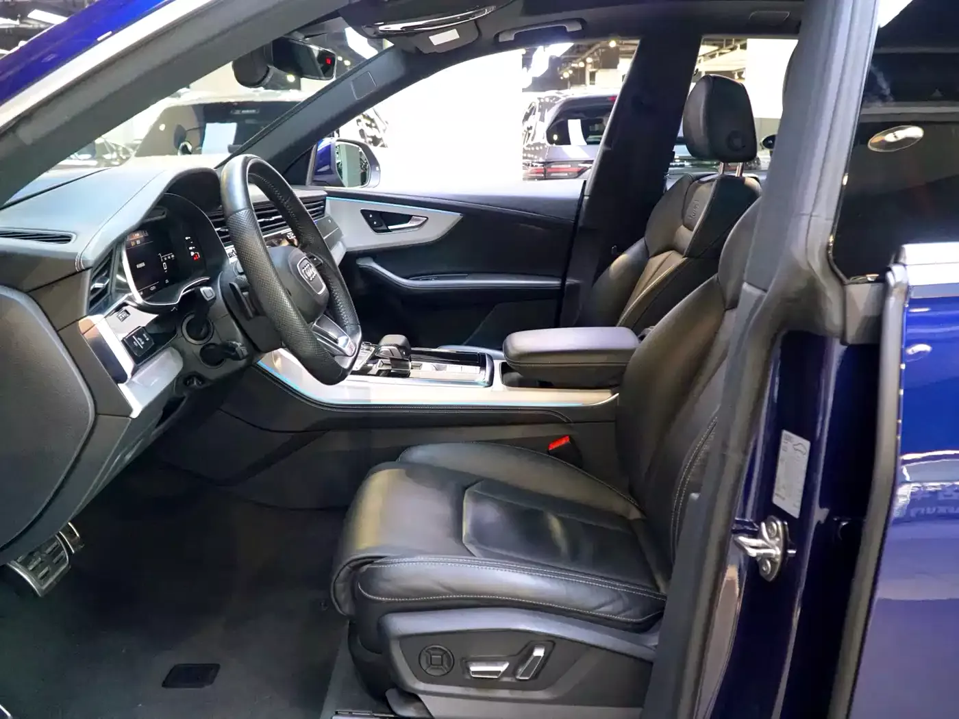 Audi Q8 2019 55 TFSI Supreme Limited Edition фото 8