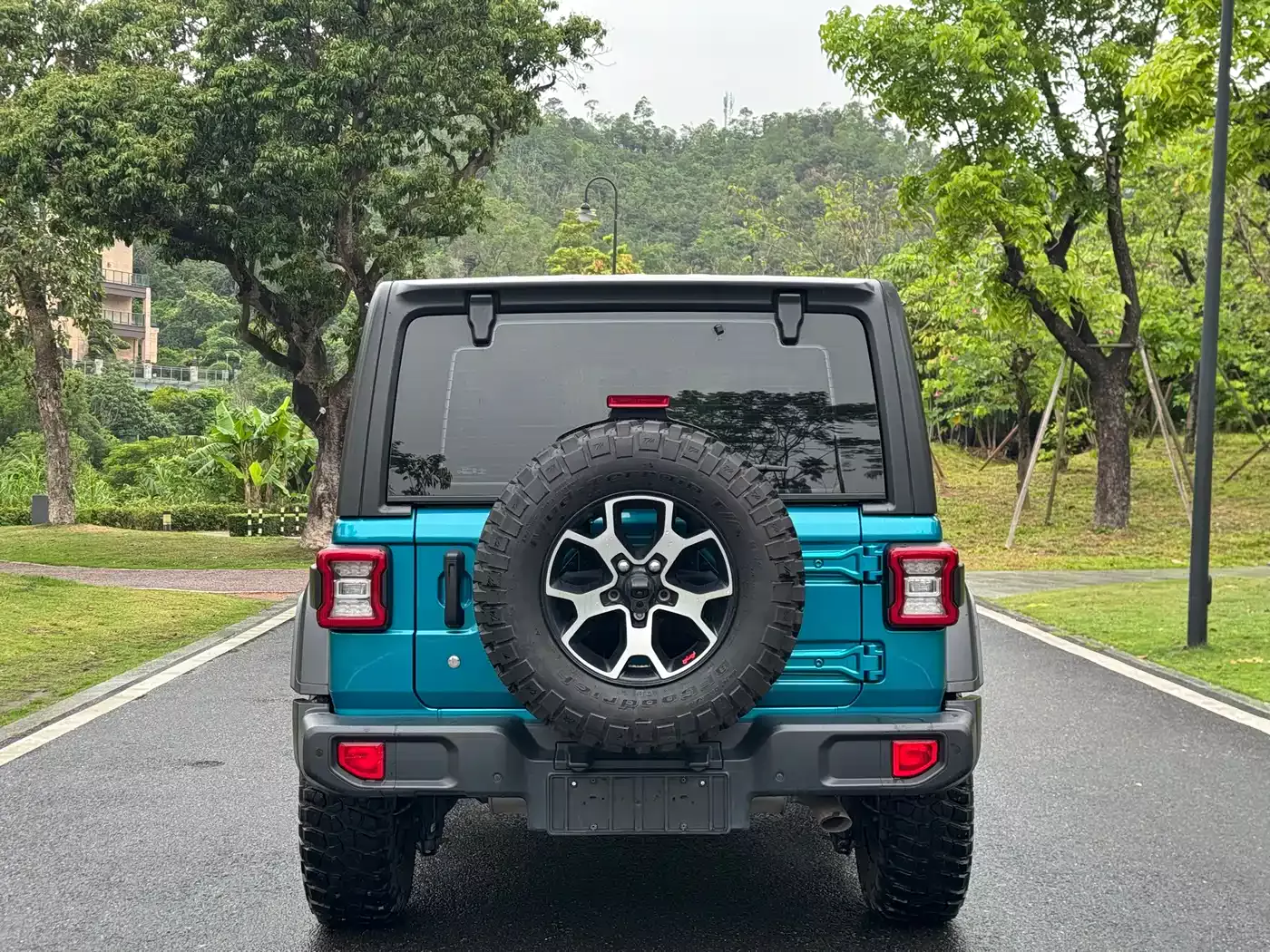 Jeep Wrangler 2019 2.0T Rubicon 2-Door China VI фото 8