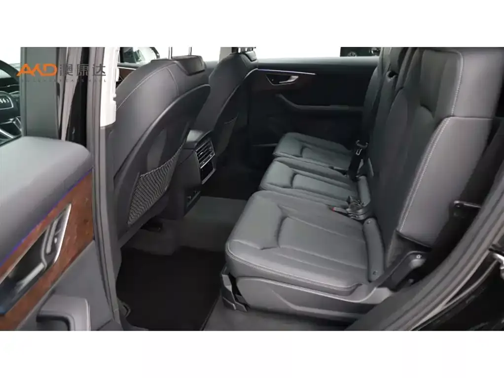 Audi Q7 2024 55 TFSI quattro S line Sport фото 7
