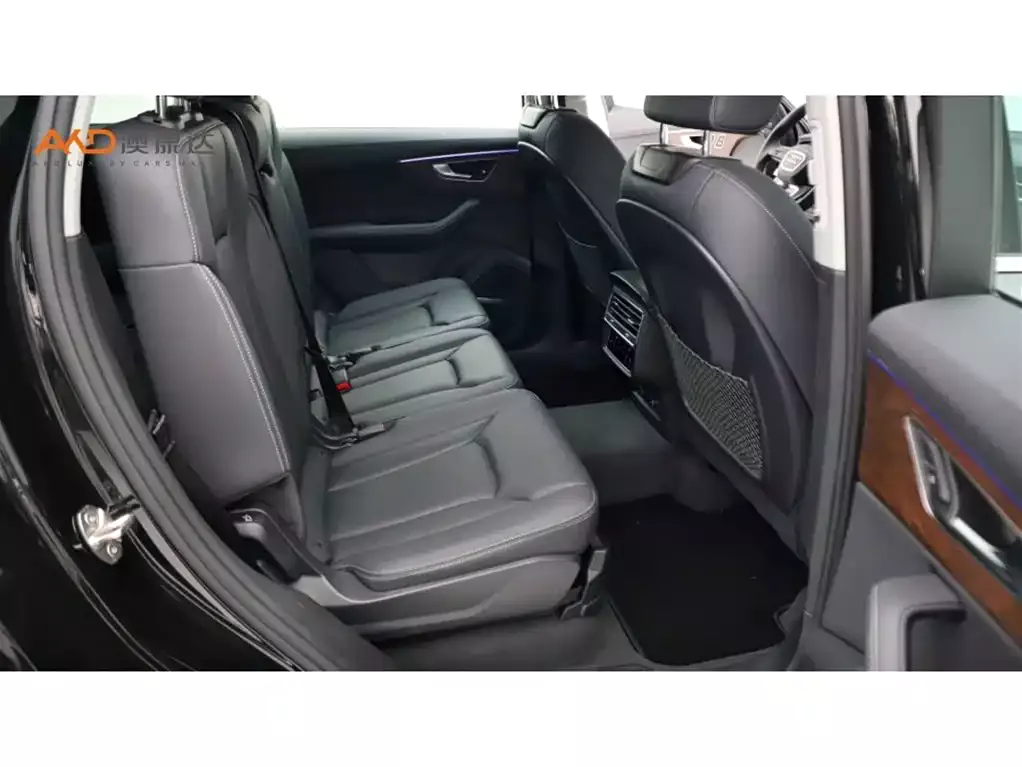 Audi Q7 2024 55 TFSI quattro S line Sport фото 8