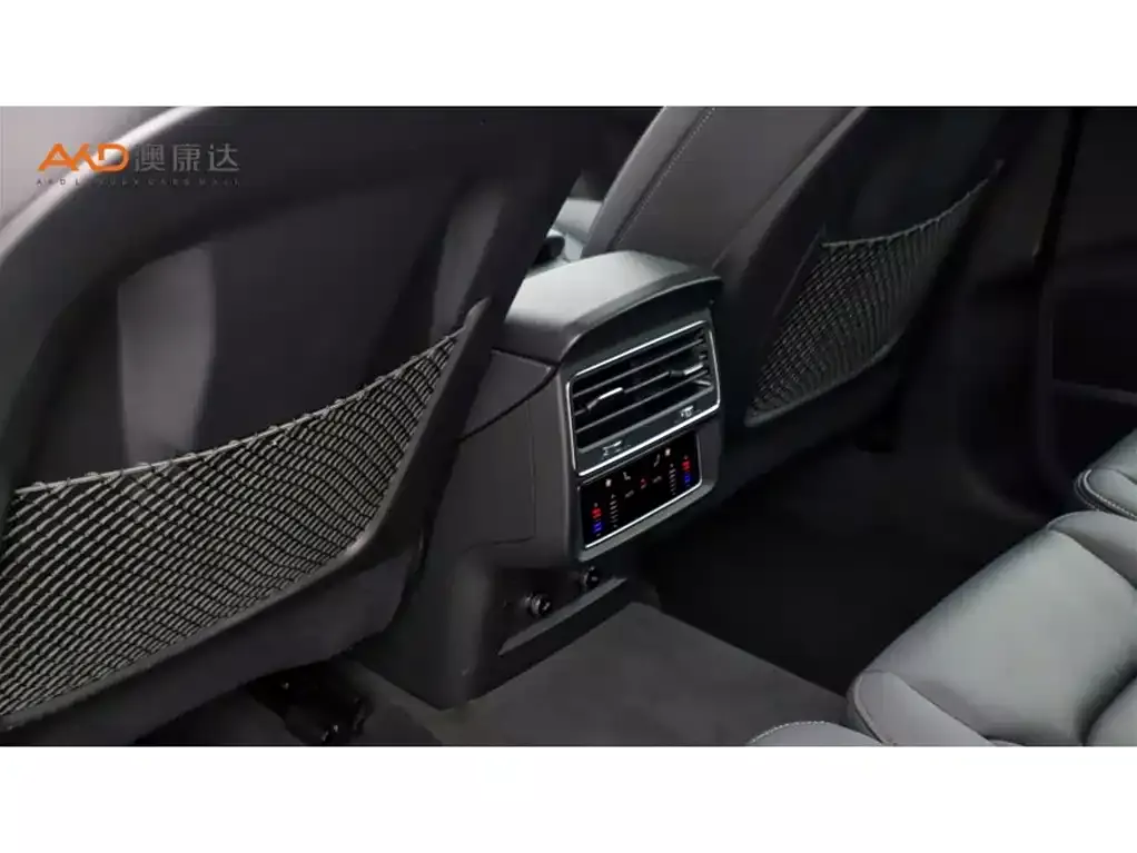 Audi Q7 2024 55 TFSI quattro S line Sport фото 9